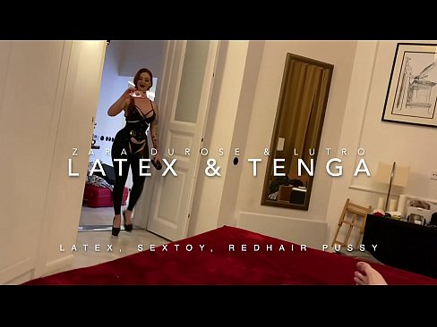 ❤️ Saudara tiri berambut merah dalam kostum lateks kacau oleh saudara tiri ❌ Porn keras pada kami